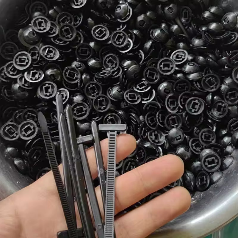 CableTies: Enkelt Universell Spänne Kabelband